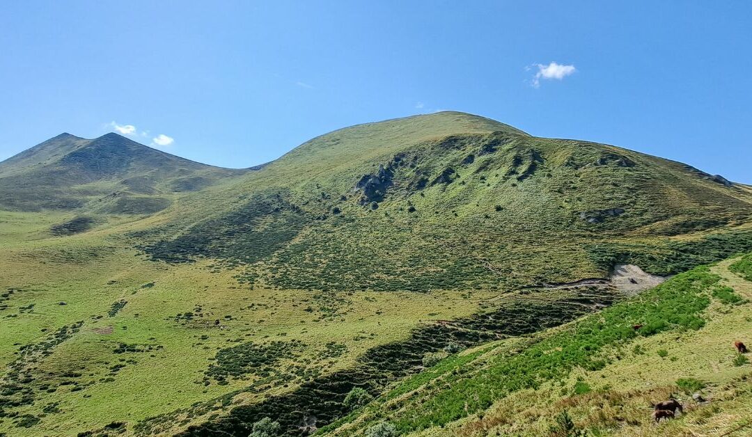 Echappée sauvage du Puy de la Tache au Puy de Monne